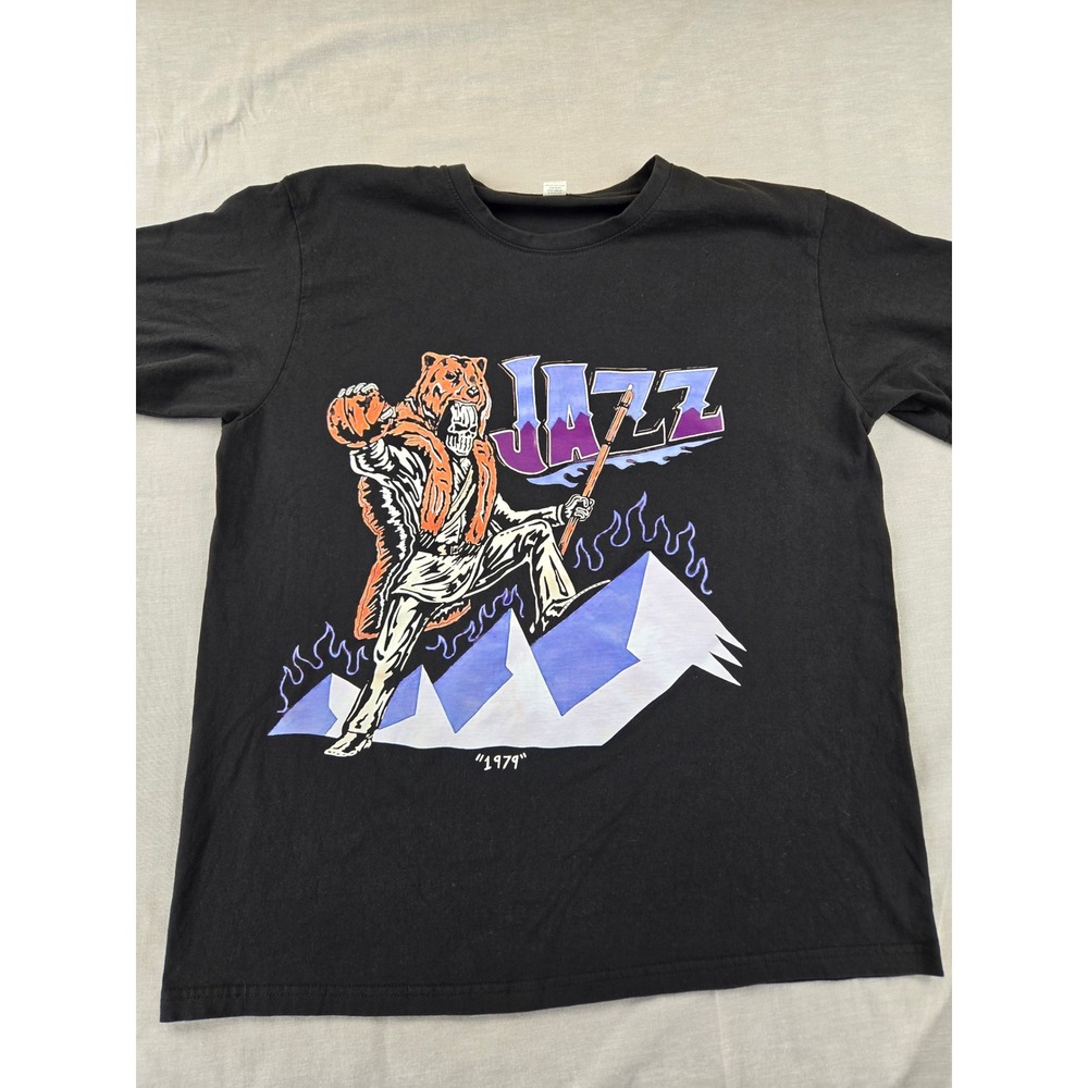 Mens Jazz 1979 Skeleton Bear Pelt Graphic T-Shirt Black 2XL